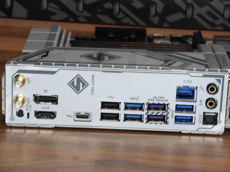 ASRock B860M Steel Legend WiFi DDR5 DIMM slots 8666 MHz motherboard.JPG